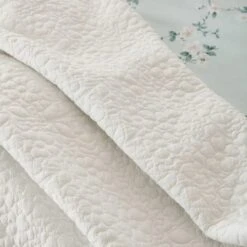 Bloom Floral White Quilted Bedspread 8 Bloom Floral White Quilted Bedspread -Home Luxe Studio 1000151503 alt02