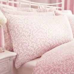 Annie Pink Reversible Duvet Cover And Pillowcase Set 18 Annie Pink Reversible Duvet Cover And Pillowcase Set -Home Luxe Studio 30213261 alt01