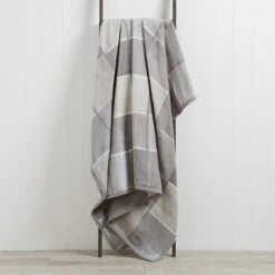 Super Soft Large Check Grey Blanket 8 Super Soft Large Check Grey Blanket -Home Luxe Studio 30232549