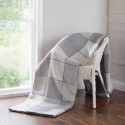 Super Soft Large Check Grey Blanket 9 Super Soft Large Check Grey Blanket -Home Luxe Studio 30232549 alt01
