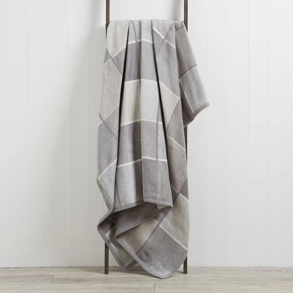 Super Soft Large Check Grey Blanket 3 Super Soft Large Check Grey Blanket