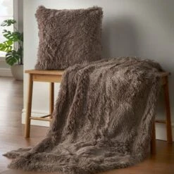 Catherine Lansfield Cuddly Deep Pile Throw 22 Catherine Lansfield Cuddly Deep Pile Throw -Home Luxe Studio 30353954 alt02