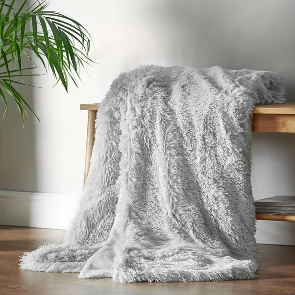 Catherine Lansfield Cuddly Deep Pile Throw 15 Catherine Lansfield Cuddly Deep Pile Throw - Image 13
