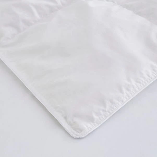 Fogarty Anti-Allergy White Goose Feather And Down 10.5 Tog Duvet 5 Fogarty Anti-Allergy White Goose Feather And Down 10.5 Tog Duvet - Image 3