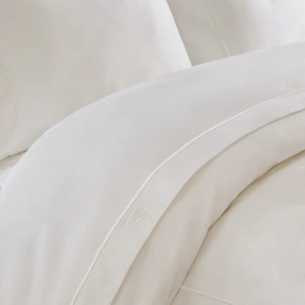 Dorma Egyptian Cotton Sateen 1000 Thread Count Flat Sheet 19 Dorma Egyptian Cotton Sateen 1000 Thread Count Flat Sheet - Image 17
