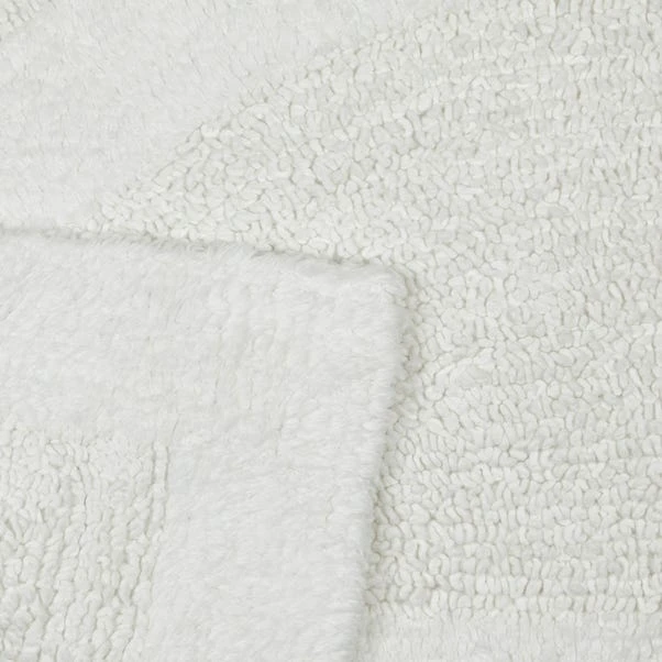 Super Soft Reversible Semi Circle Bath Mat 11 Super Soft Reversible Semi Circle Bath Mat - Image 9