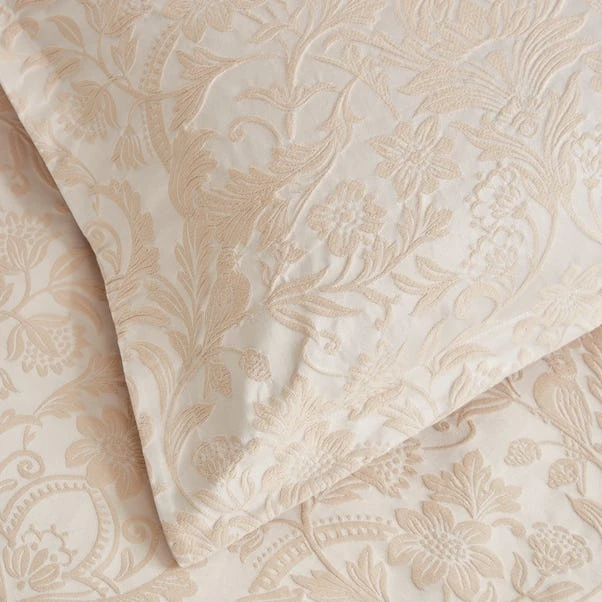Dorma Winchester Champagne Continental Pillowcase 4 Dorma Winchester Champagne Continental Pillowcase - Image 2