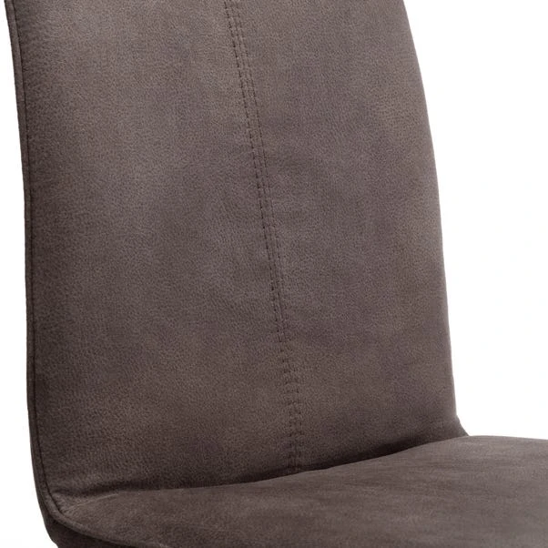 Brooklyn 4 Seater Round Dining Table With 4 Monroe Chairs, Solid Oak 10 Brooklyn 4 Seater Round Dining Table With 4 Monroe Chairs, Solid Oak - Image 8