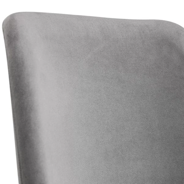 Chelsea 4 Seater Round Glass Top Dining Table With 4 Huxley Chairs 9 Chelsea 4 Seater Round Glass Top Dining Table With 4 Huxley Chairs - Image 7