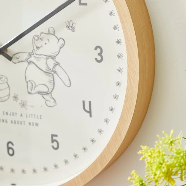 Disney Winnie The Pooh Wall Clock 4 Disney Winnie The Pooh Wall Clock - Image 2