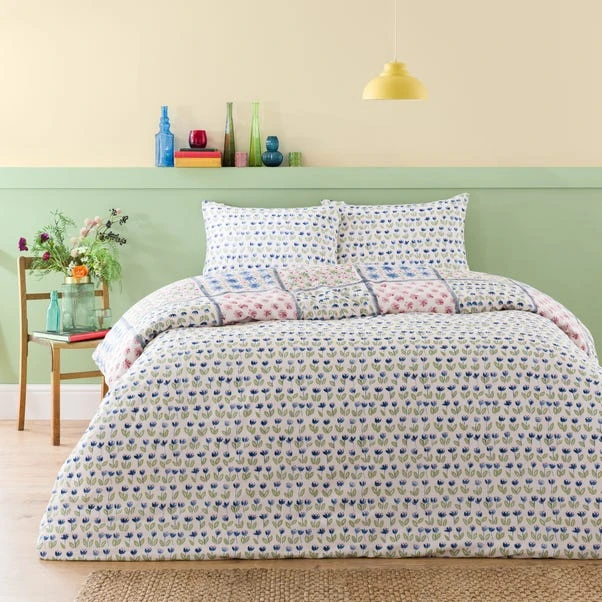 Celeste Green Cotton Duvet Cover And Pillowcase Set 5 Celeste Green Cotton Duvet Cover And Pillowcase Set - Image 3