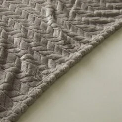 Amelia Recycled Throw, 200cm X 200cm 31 Amelia Recycled Throw, 200cm X 200cm -Home Luxe Studio 30829484 alt03