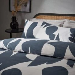 HÖEM Meta Cotton Rich Duvet Cover & Pillowcase Set -Home Luxe Studio 30856096 alt01
