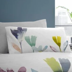 Pollensa Multicoloured Floral Duvet Cover And Pillowcase Set 23 Pollensa Multicoloured Floral Duvet Cover And Pillowcase Set -Home Luxe Studio 30858161 alt01