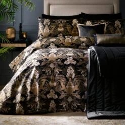 Laurence Llewelyn-Bowen Suburban Jungle Duvet Cover And Pillowcase Set Black