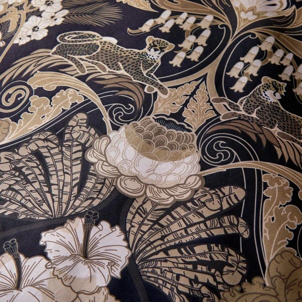 Laurence Llewelyn-Bowen Suburban Jungle Duvet Cover And Pillowcase Set Black 6 Laurence Llewelyn-Bowen Suburban Jungle Duvet Cover And Pillowcase Set Black - Image 4