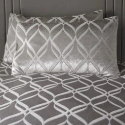 Belfort Duvet Cover And Pillowcase Set 32 Belfort Duvet Cover And Pillowcase Set -Home Luxe Studio 30858524 alt02