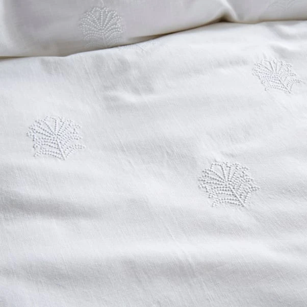 Salcombe Duvet Cover And Pillowcase Set 11 Salcombe Duvet Cover And Pillowcase Set - Image 9