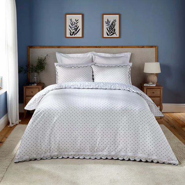 Dorma Eventide 100% Cotton Duvet Cover & Pillowcase Set 4 Dorma Eventide 100% Cotton Duvet Cover & Pillowcase Set - Image 2