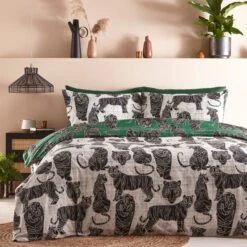 Furn. Wildcat Duvet Cover And Pillowcase Set Jungle Green -Home Luxe Studio 30877035 alt02