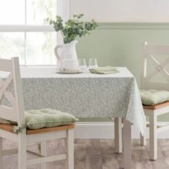 Chartwell Jacquard Tablecloth