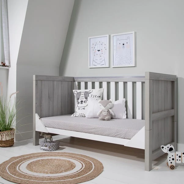 Tutti Bambini Modena 3 Piece Nursery Furniture Set 8 Tutti Bambini Modena 3 Piece Nursery Furniture Set - Image 6