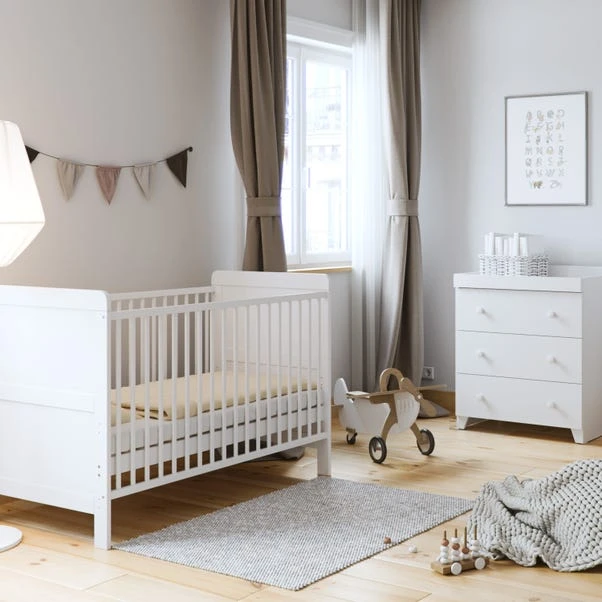 Little Acorns Classic Cot Bed And 3 Drawer Chest Nursery Set 10 Little Acorns Classic Cot Bed And 3 Drawer Chest Nursery Set - Image 8
