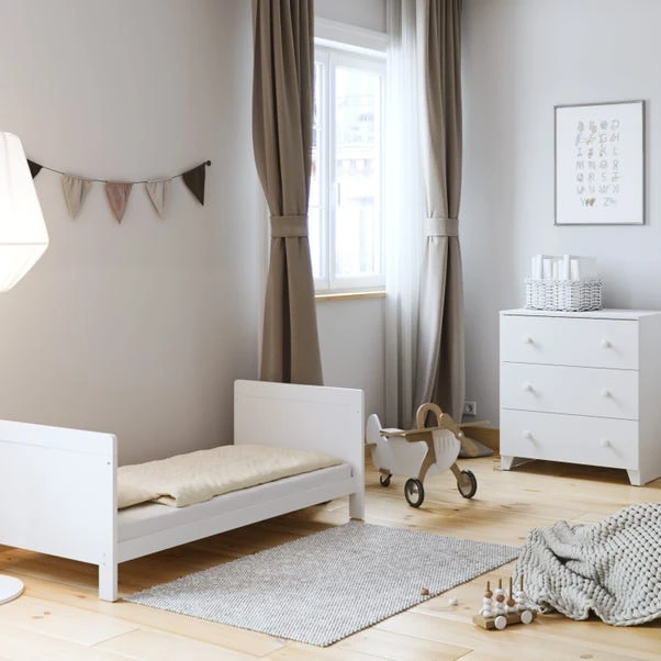 Little Acorns Classic Cot Bed And 3 Drawer Chest Nursery Set 17 Little Acorns Classic Cot Bed And 3 Drawer Chest Nursery Set - Image 15