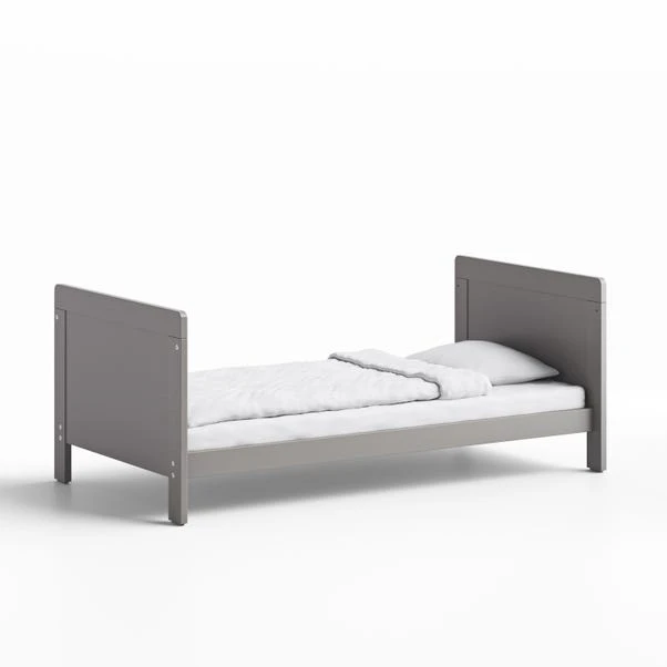 Little Acorns Classic Cot Bed And 3 Drawer Chest Nursery Set 6 Little Acorns Classic Cot Bed And 3 Drawer Chest Nursery Set - Image 4