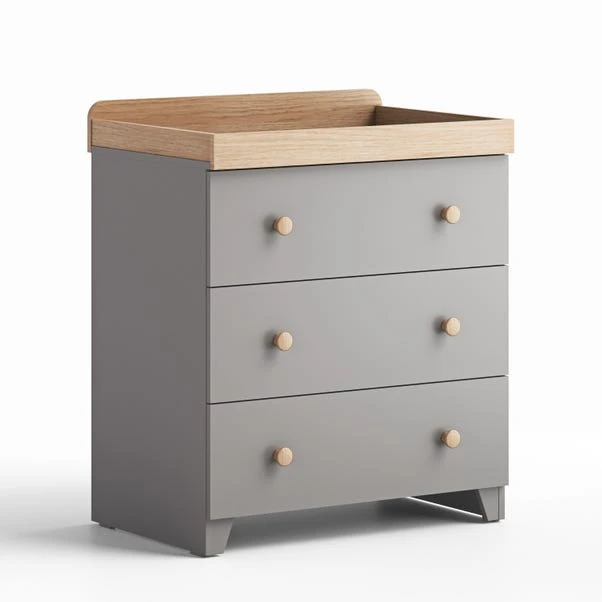 Little Acorns Classic Oak Effect 3 Piece Nursery Furniture Set 7 Little Acorns Classic Oak Effect 3 Piece Nursery Furniture Set - Image 5