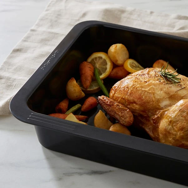 Heavy Gauge Non-stick Roaster, 37cm 4 Heavy Gauge Non-stick Roaster, 37cm - Image 2