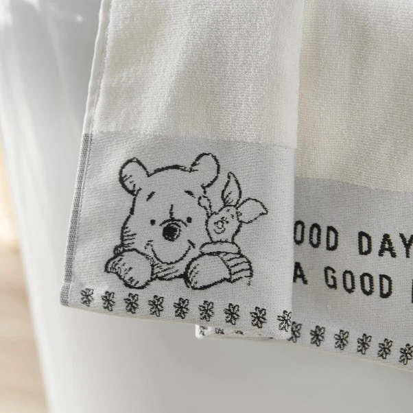 Disney Winnie The Pooh Slogan Hand Towel 4 Disney Winnie The Pooh Slogan Hand Towel - Image 2