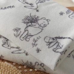 Disney Winnie The Pooh Cotton Towel 30 Disney Winnie The Pooh Cotton Towel -Home Luxe Studio 30894526 alt01