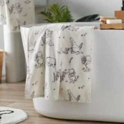 Disney Winnie The Pooh Cotton Towel 31 Disney Winnie The Pooh Cotton Towel -Home Luxe Studio 30894526 alt02
