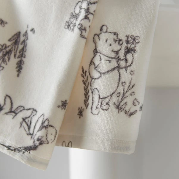 Disney Winnie The Pooh Cotton Towel 8 Disney Winnie The Pooh Cotton Towel - Image 6