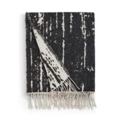 Abstract Luxe Throw 130x180cm 20 Abstract Luxe Throw 130x180cm -Home Luxe Studio 30898327 alt03