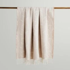 Hare Jacquard Woven Throw 130x180cm 9 Hare Jacquard Woven Throw 130x180cm -Home Luxe Studio 30898329 alt02