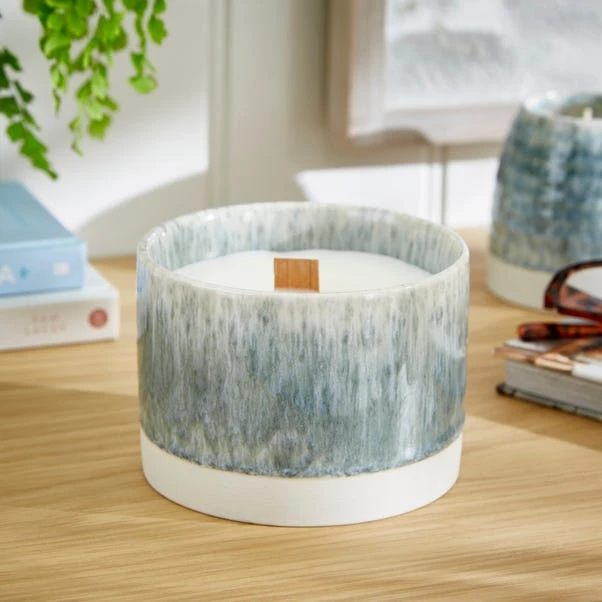 Churchgate Oud And Bergamot Crackle Candle 4 Churchgate Oud And Bergamot Crackle Candle - Image 2