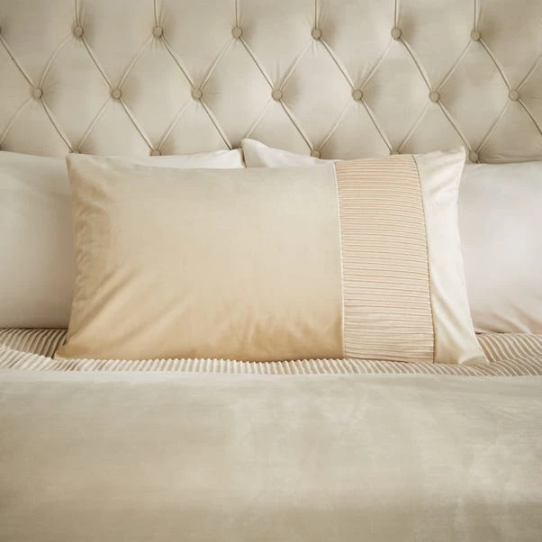 Liliana Pleated Luxury Velvet Duvet Cover And Pillowcase Set 16 Liliana Pleated Luxury Velvet Duvet Cover And Pillowcase Set - Image 14