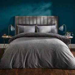 Liliana Pleated Luxury Velvet Duvet Cover And Pillowcase Set 26 Liliana Pleated Luxury Velvet Duvet Cover And Pillowcase Set -Home Luxe Studio 30901219