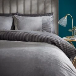 Liliana Pleated Luxury Velvet Duvet Cover And Pillowcase Set 29 Liliana Pleated Luxury Velvet Duvet Cover And Pillowcase Set -Home Luxe Studio 30901219 alt05
