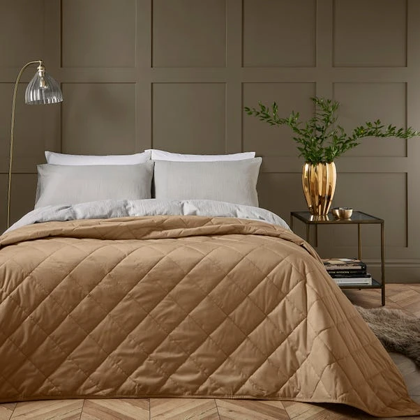 Castleton Bedspread 21 Castleton Bedspread - Image 19