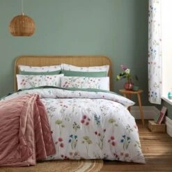 Moxley Meadows Red Oxford Pillowcase 7 Moxley Meadows Red Oxford Pillowcase -Home Luxe Studio 30902513 alt01