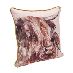 Meg Hawkins Highland Cow Square Cushion With Wooden Buttons -Home Luxe Studio 30904953 alt02