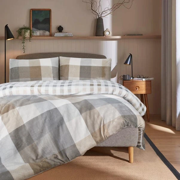 Ludhan Checked Fleece Natural Duvet Cover And Pillowcase Set 3 Ludhan Checked Fleece Natural Duvet Cover And Pillowcase Set