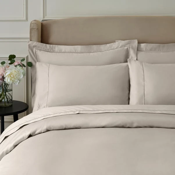 Dorma Egyptian Cotton Sateen 1000 Thread Count Oxford Pillowcase 18 Dorma Egyptian Cotton Sateen 1000 Thread Count Oxford Pillowcase - Image 16