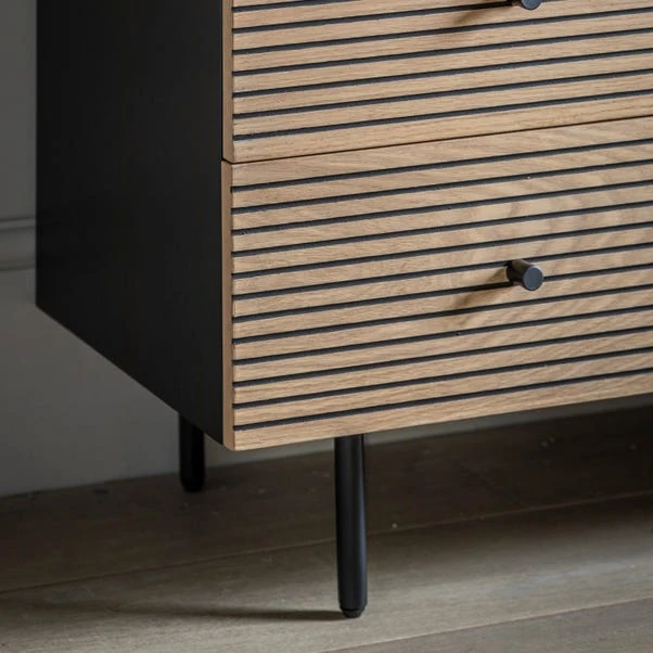 Hanwell 3 Drawer Chest 4 Hanwell 3 Drawer Chest - Image 2