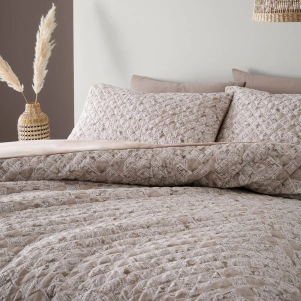 Edie Duvet Cover & Pillowcase Set 15 Edie Duvet Cover & Pillowcase Set - Image 13