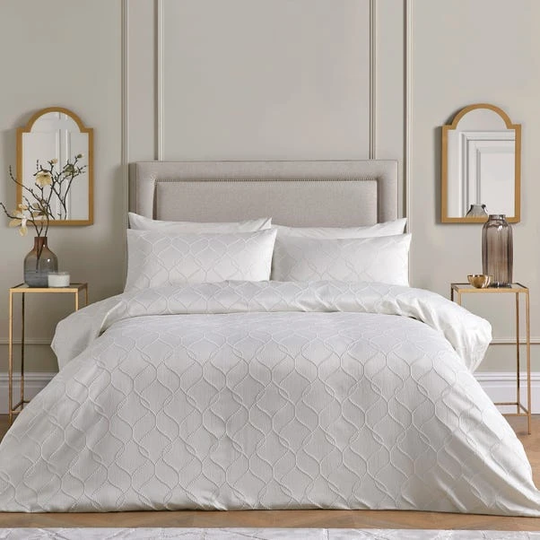 Soiree Montez Duvet Cover And Pillowcase Set 3 Soiree Montez Duvet Cover And Pillowcase Set