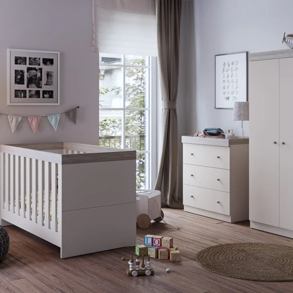 Little Acorns Burlington 3 Piece Nursery Furniture Set 6 Little Acorns Burlington 3 Piece Nursery Furniture Set - Image 4